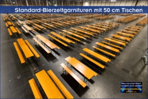 Eine Halle voller Bierzeltgarnituren